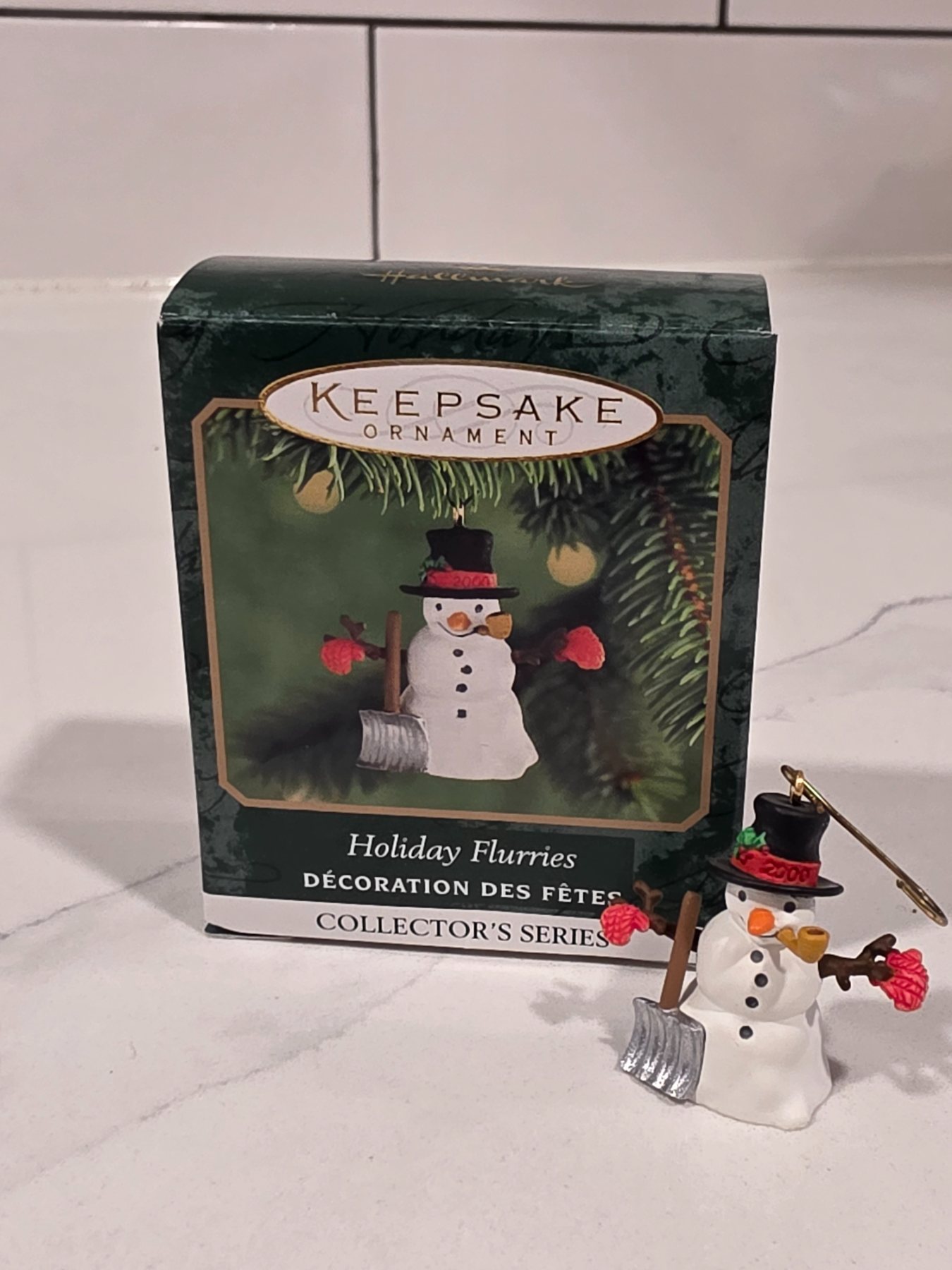Hallmark 2000 Holiday Flurries #2 Miniature Snowman Keepsake Ornament