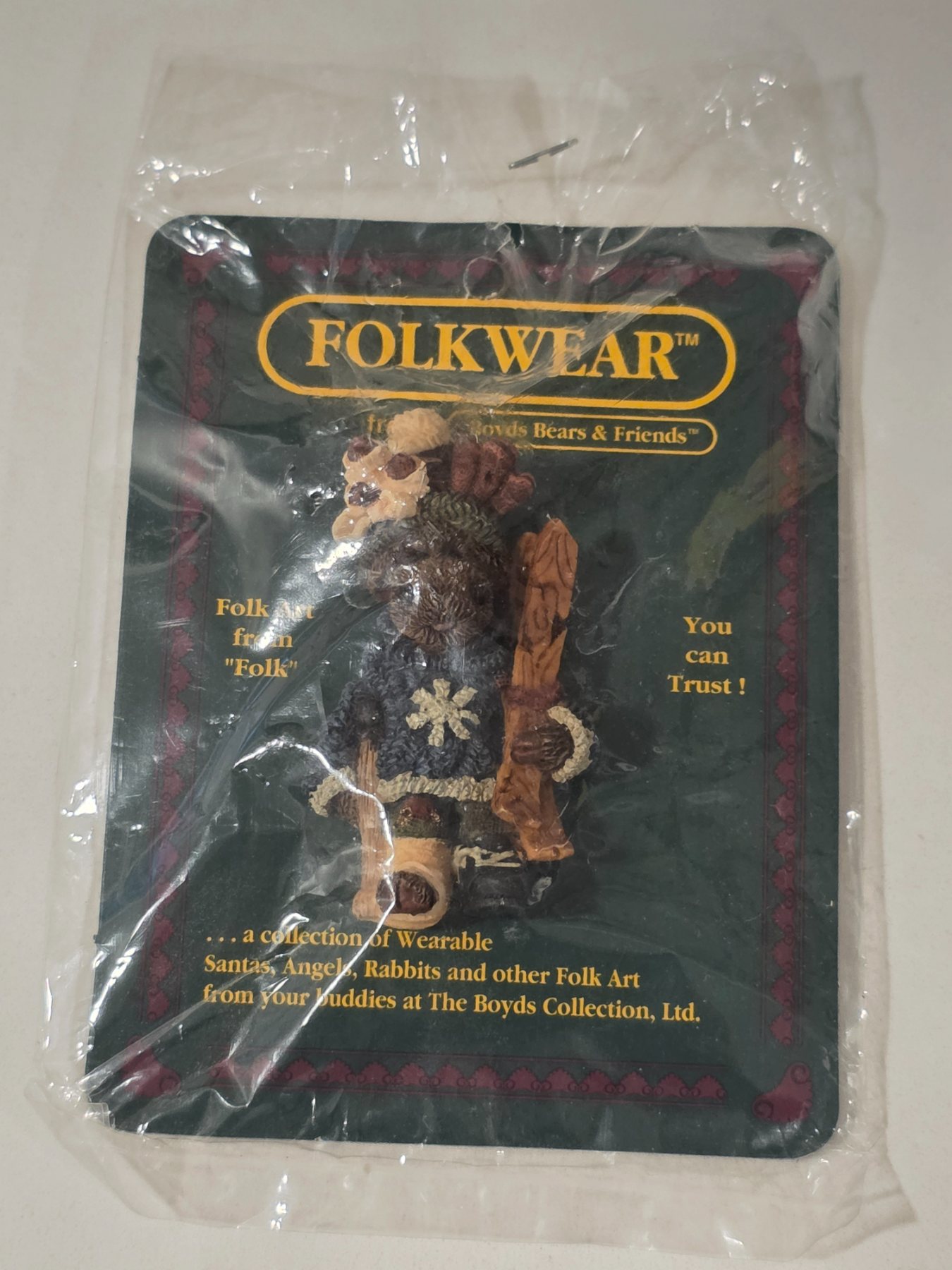 Boyds Bears & Friends Folkwear Egon The Skier Pin 26308 1995