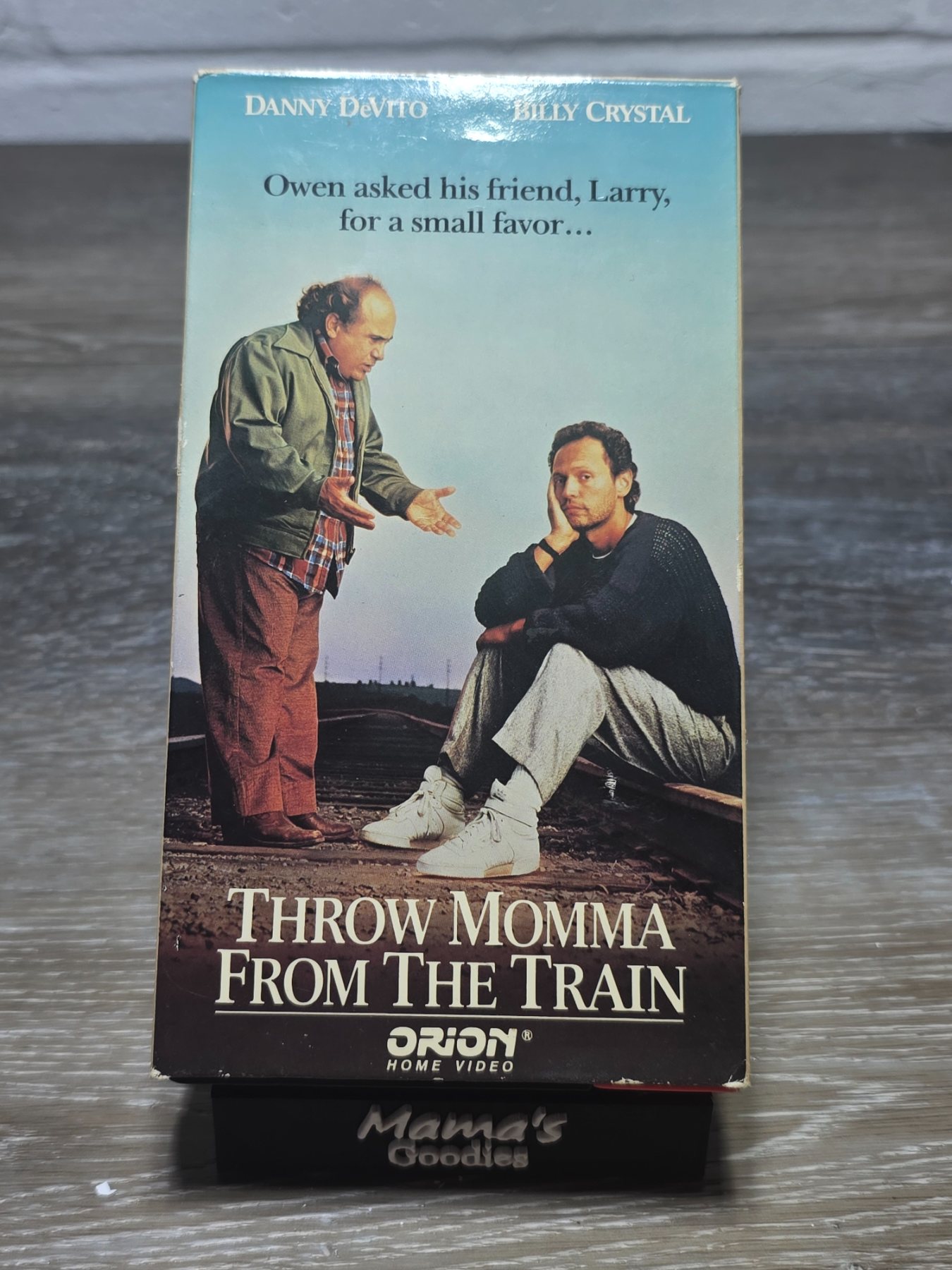 Throw Momma From the Train VHS 1987 Orion Danny DeVito Billy Crystal