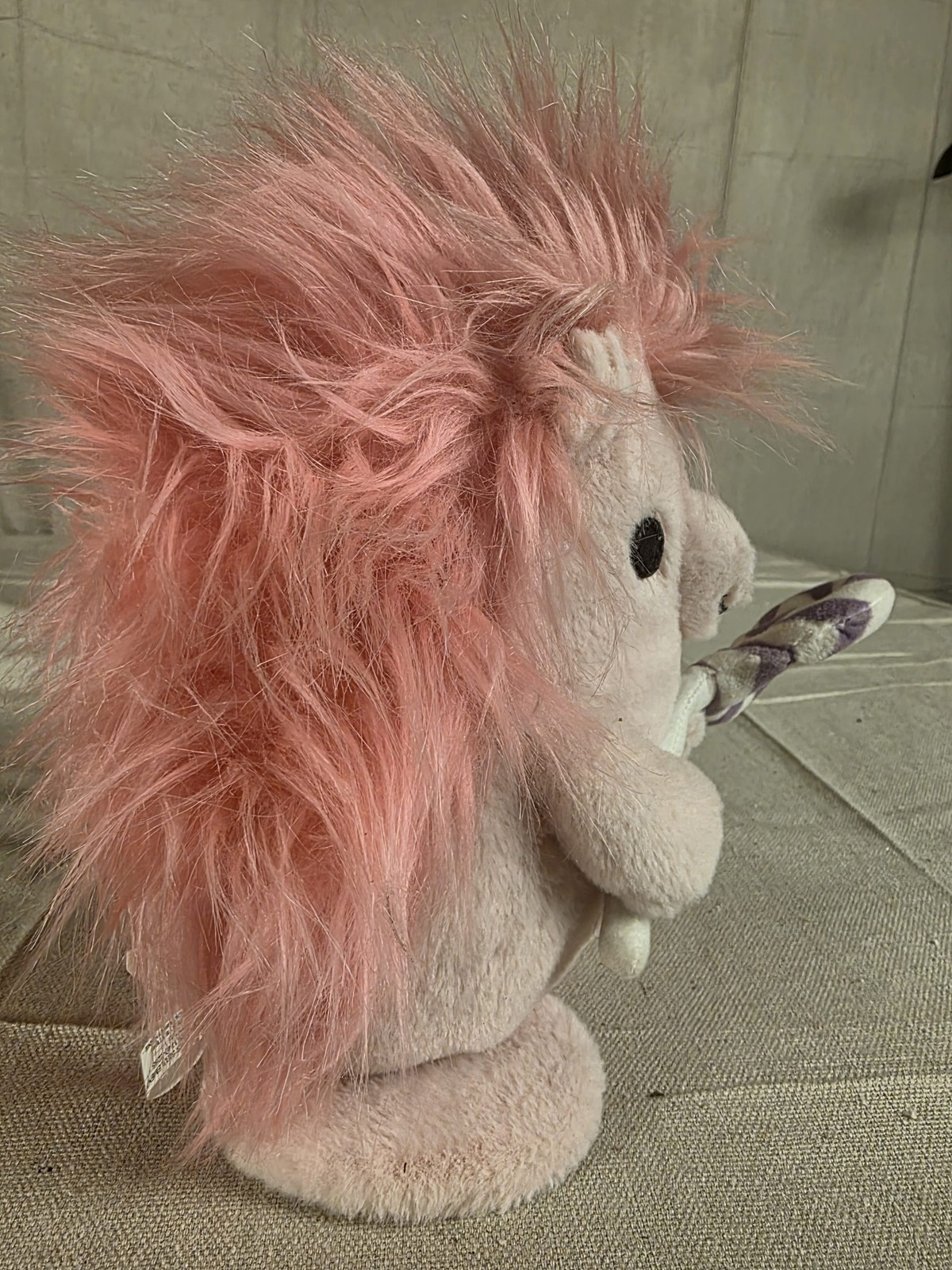 Hallmark Pink Singing Hedgehog Plush with Lollipop Valentine Toy - Image 3