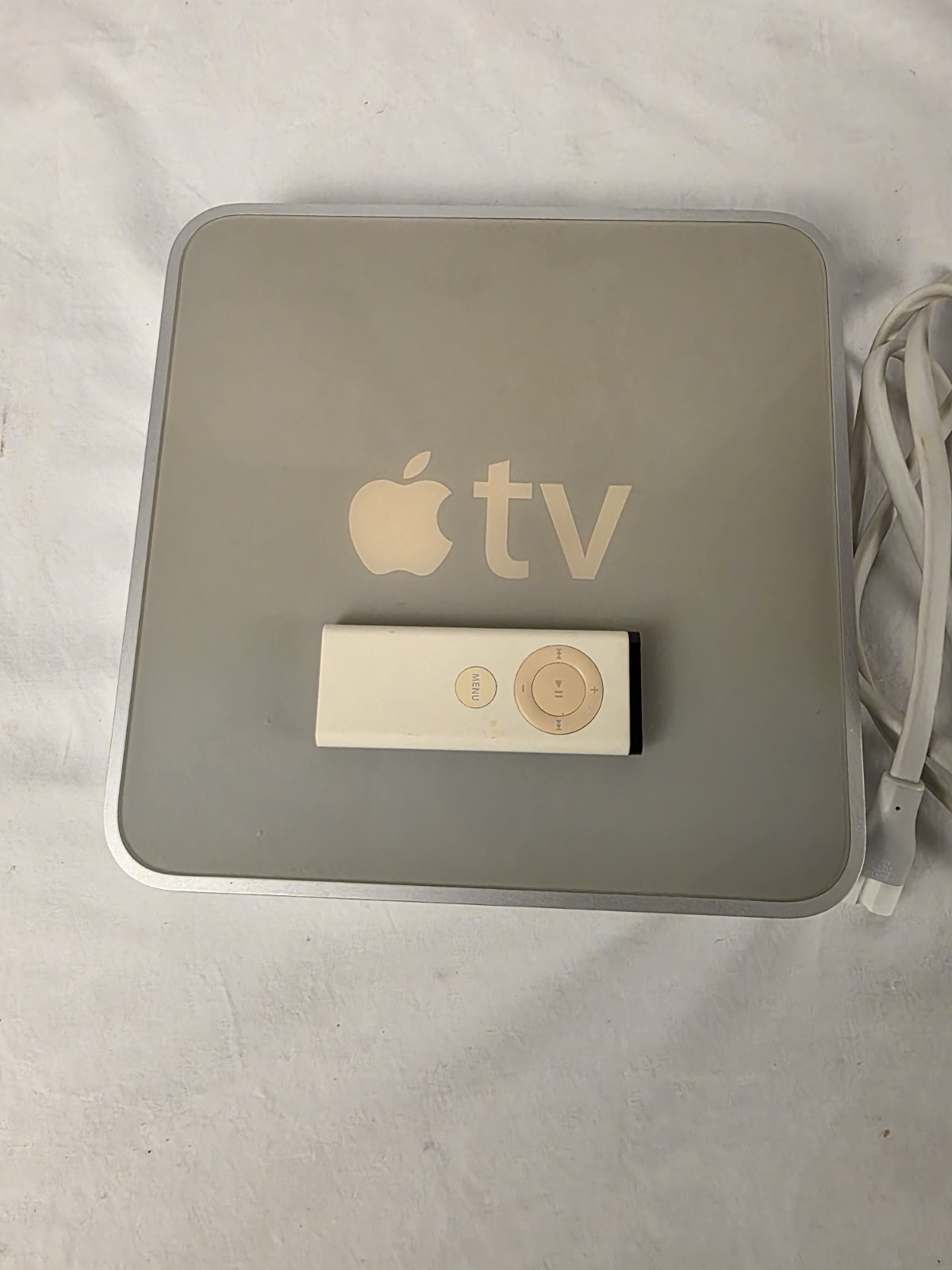 Apple TV (1st Generation) A1218 160GB with Original Apple Remote A1156 – Vintage - Image 3
