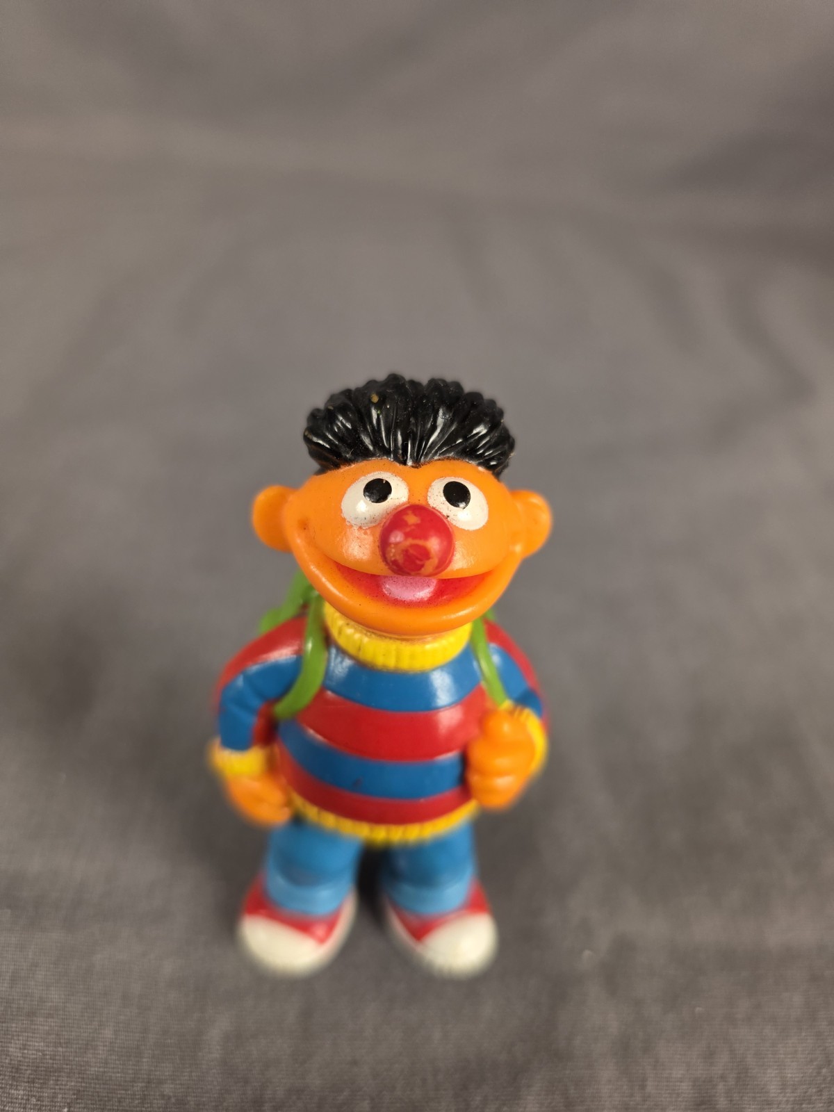 Vintage Sesame Street Ernie w/ Backpack PVC Toy Figure - Image 6