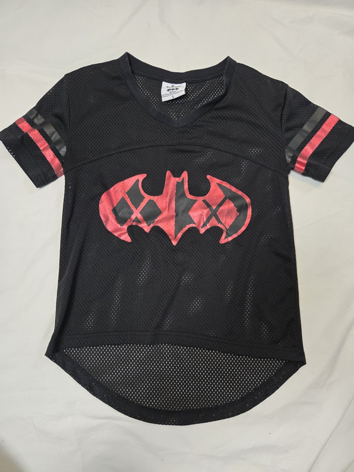 SIX FLAGS HARLEY QUINN BATMAN baseball jersey shirt graphic print women S