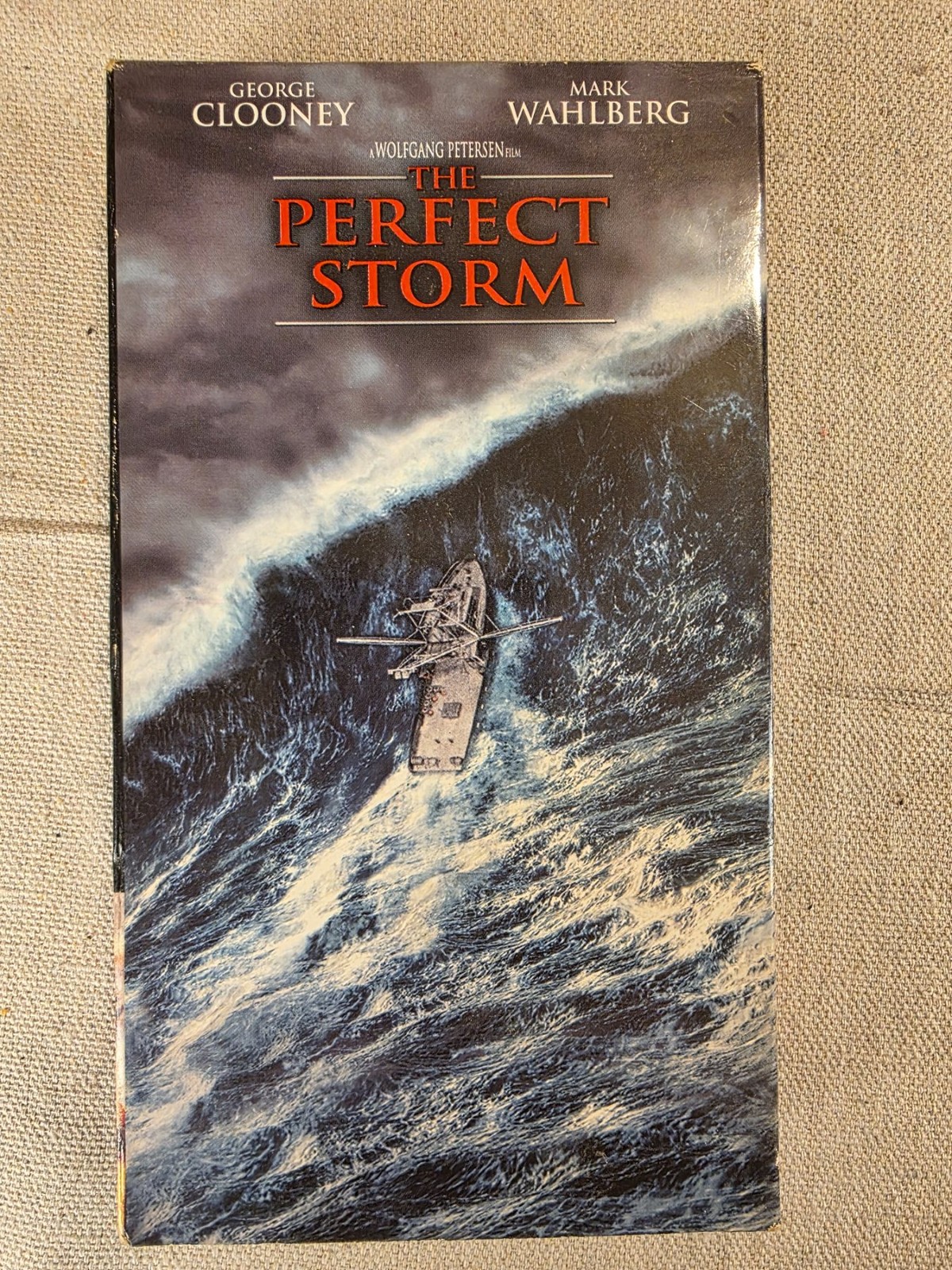 The Perfect Storm VHS Movie George Clooney Mark Wahlberg 2000