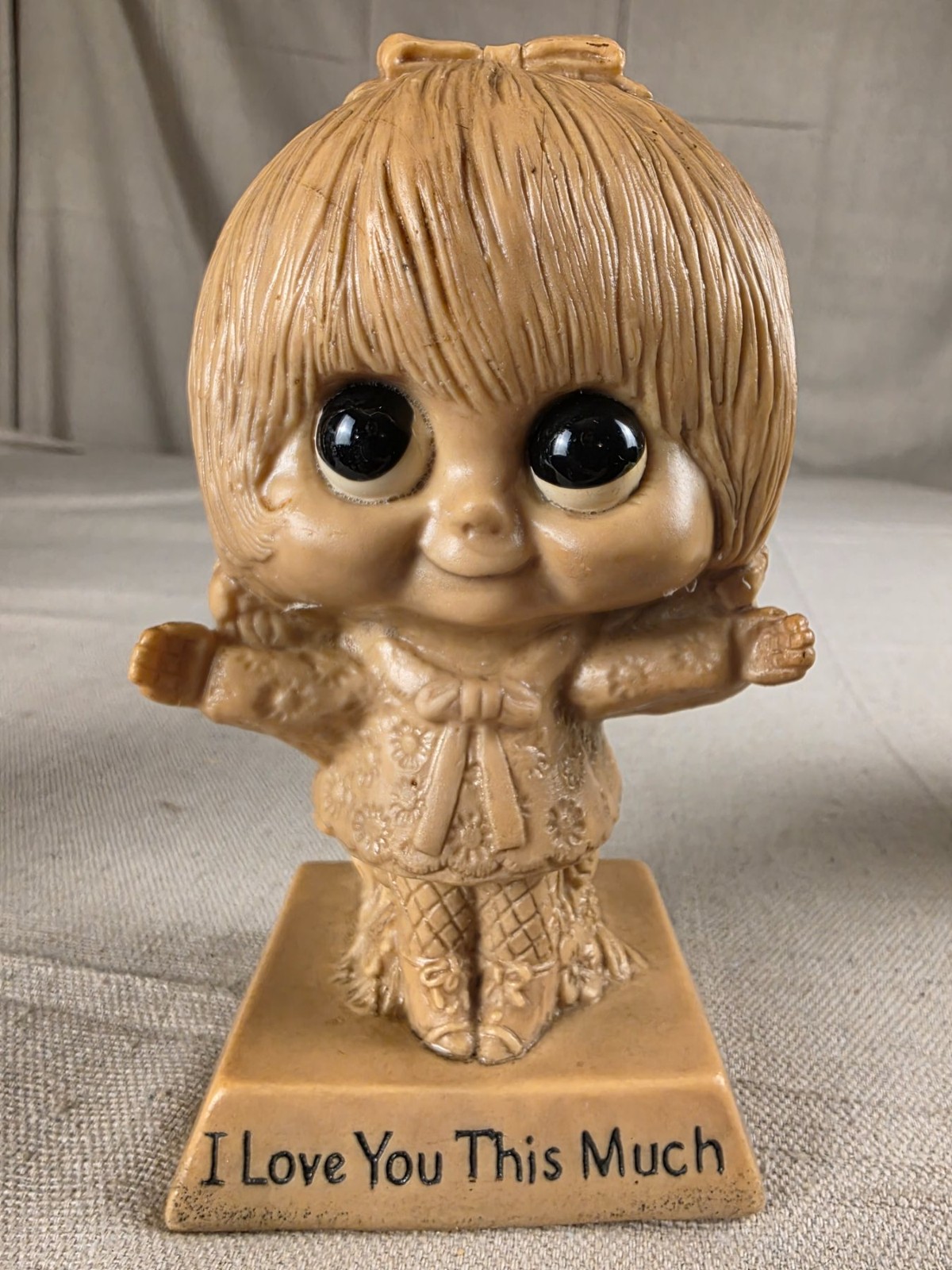 Vintage 1970 W & R Berries I Love You This Much Figurine Big Eyes Girl