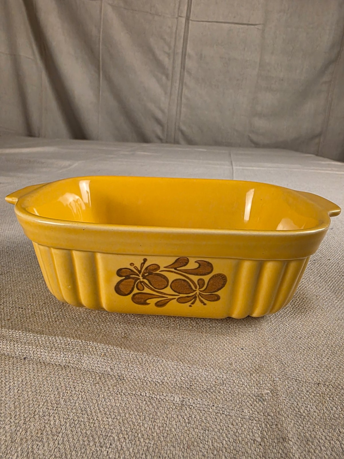 Vintage 1983 Pfaltzgraff FTDA 16 oz Yellow Loaf Pan Baking Dish