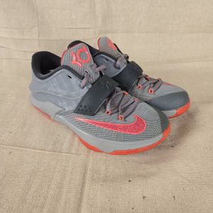 Nike KD VII Calm Before the Storm 669942-001 Youth Size 6 Basketball Shoes Gray