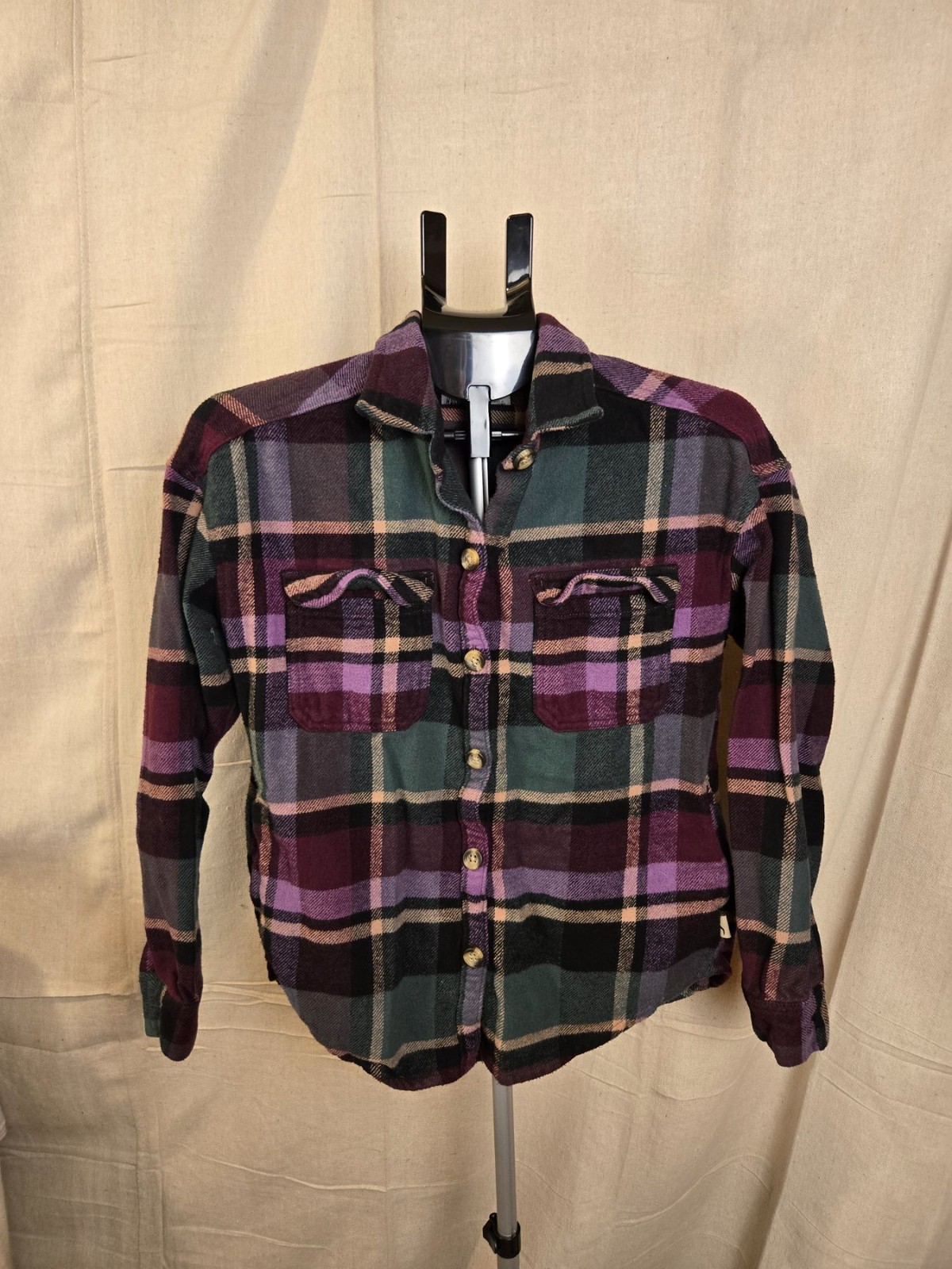 Hollister Boyfriend Fit Flannel Shirt Women's Small Purple Plaid