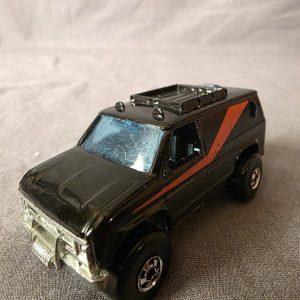 Hot Wheels Blackwalls 1977 Baja Breaker A Team Ford 4x4 Van 1:64