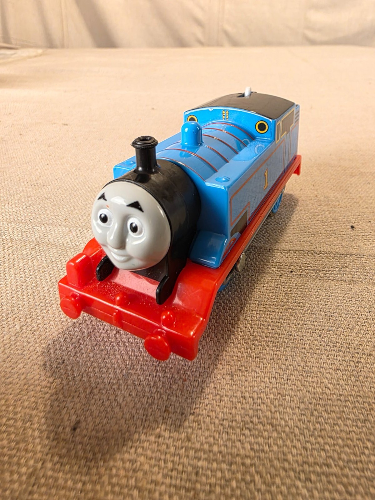 Thomas & Friends Motorized Trackmaster Thomas Tank Engine 2013 Mattel