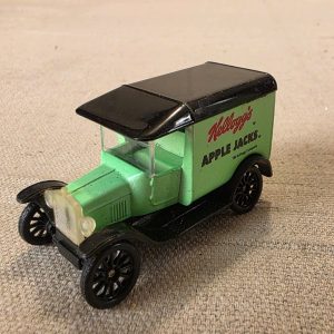 Vintage Matchbox 1921 Model T Ford Kellogg's Apple Jacks Green Toy