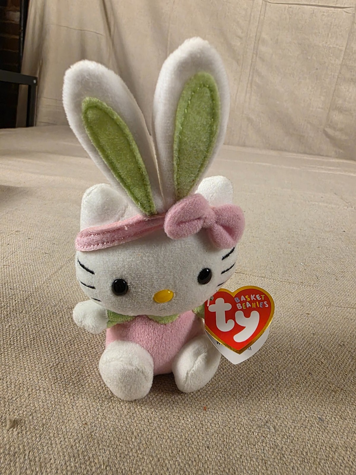 Ty Beanie Babies Hello Kitty Pink Green Easter Bunny Plush"4"
