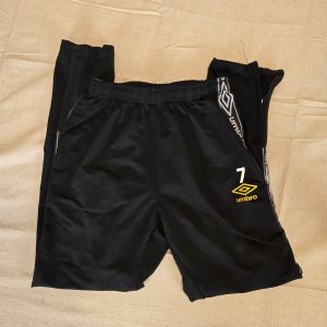 Umbro Men's Soccer Training Pants Medium Black Tapered Leg