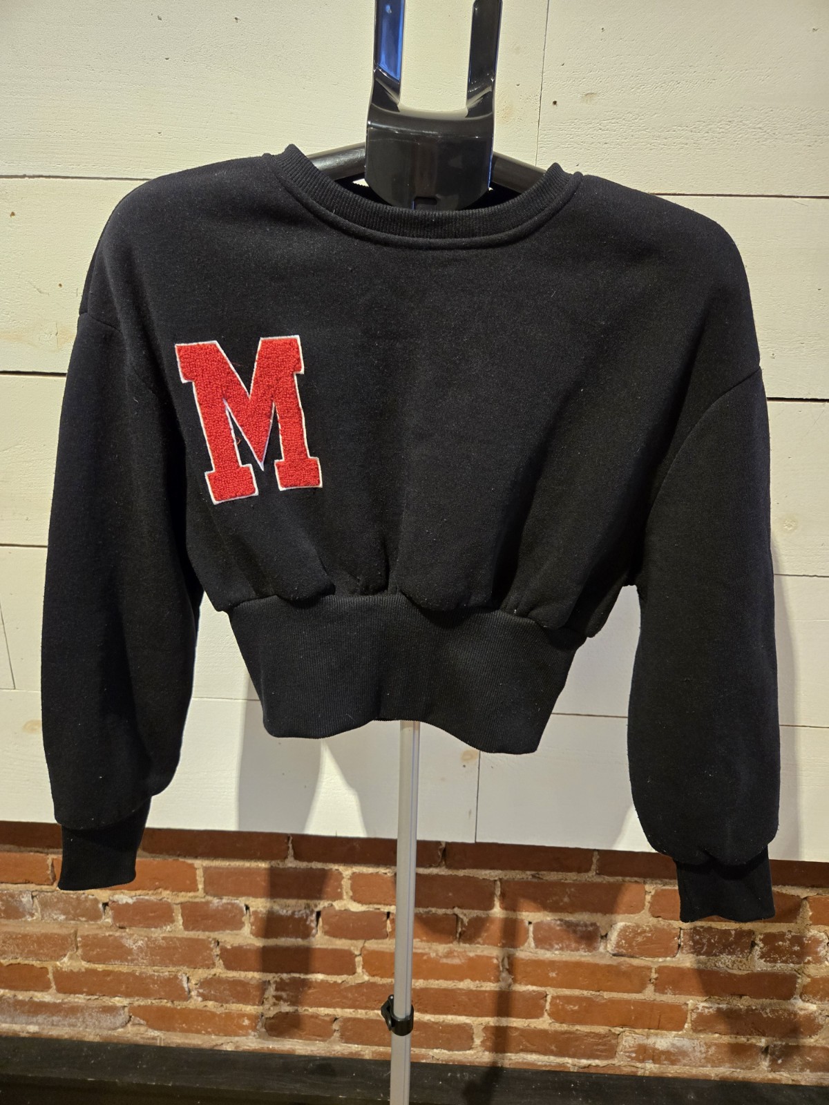 New Look Women’s Cropped Sweatshirt