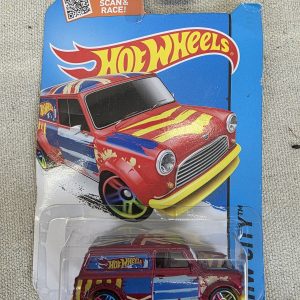 2015 Hot Wheels #27 HW City-HW Art Cars '67 AUSTIN MINI VAN Red Variant w/Pr5 Sp