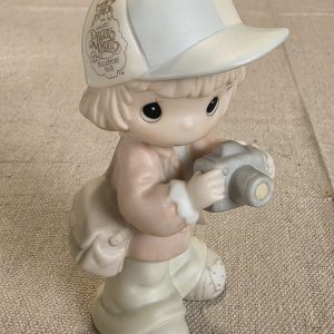 Vintage 1997 Precious Moments Focusing On Those Precious Moments Figurine