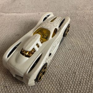 2003 Hot Wheels 16 Angels White & Gold Diecast Toy Car Used