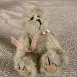 Vintage 1990-93 The Boyds Collection 6.5" Beige Plush Bear Pink Ribbon