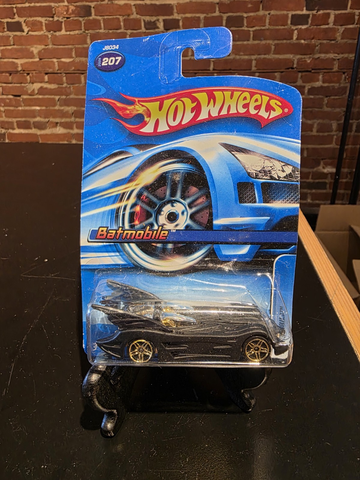 2006 Hot Wheels 1/64 - #207  Batmobile