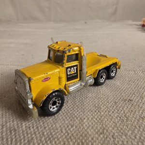 Vintage 1981 Matchbox Peterbilt Yellow Semi Truck Diecast Toy