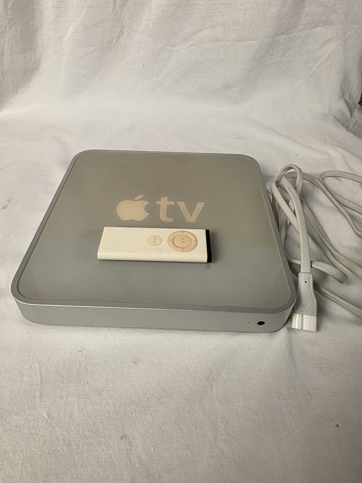 Apple TV (1st Generation) A1218 160GB with Original Apple Remote A1156 – Vintage