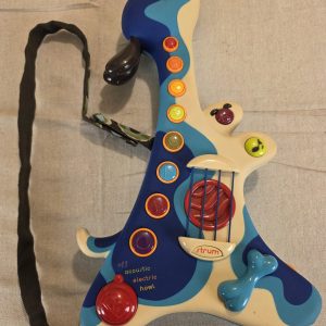 B. Toys B. Woofer Hound Dog Musical Guitar Toy Used