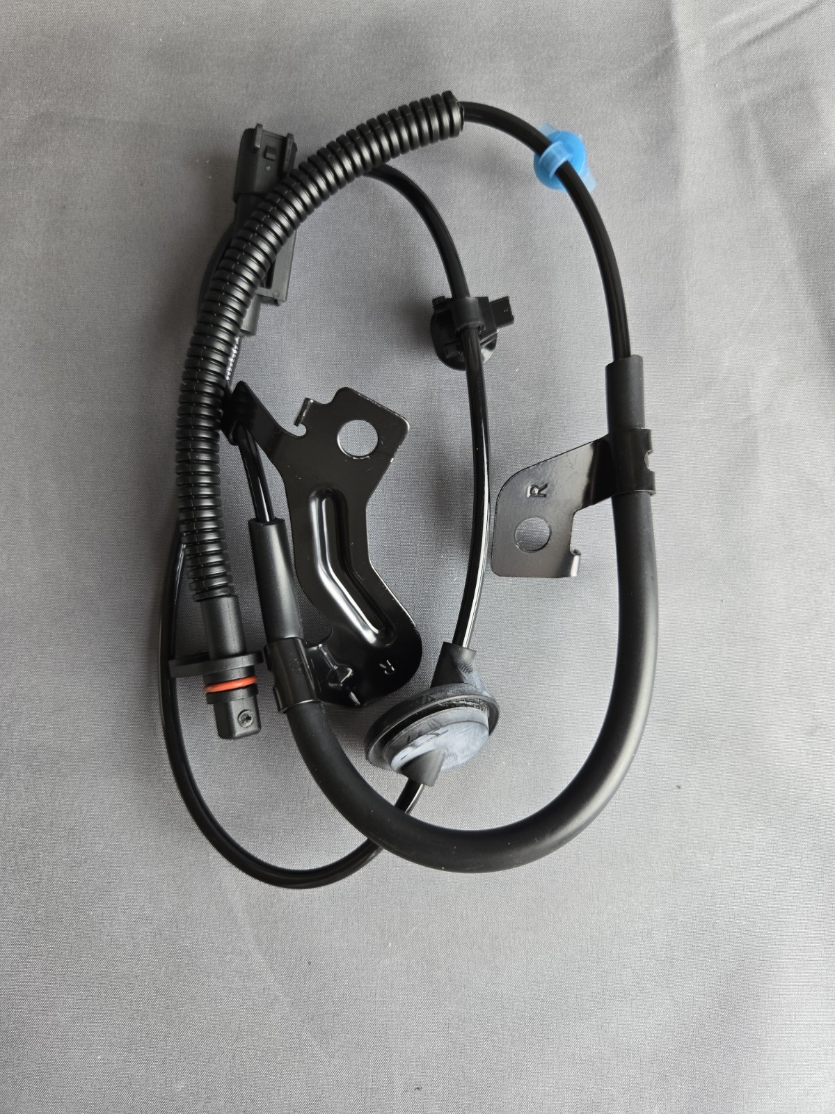 ABS Speed Sensor For 2007-2012 Dodge Caliber / 2007-2017 Compass Patriot
