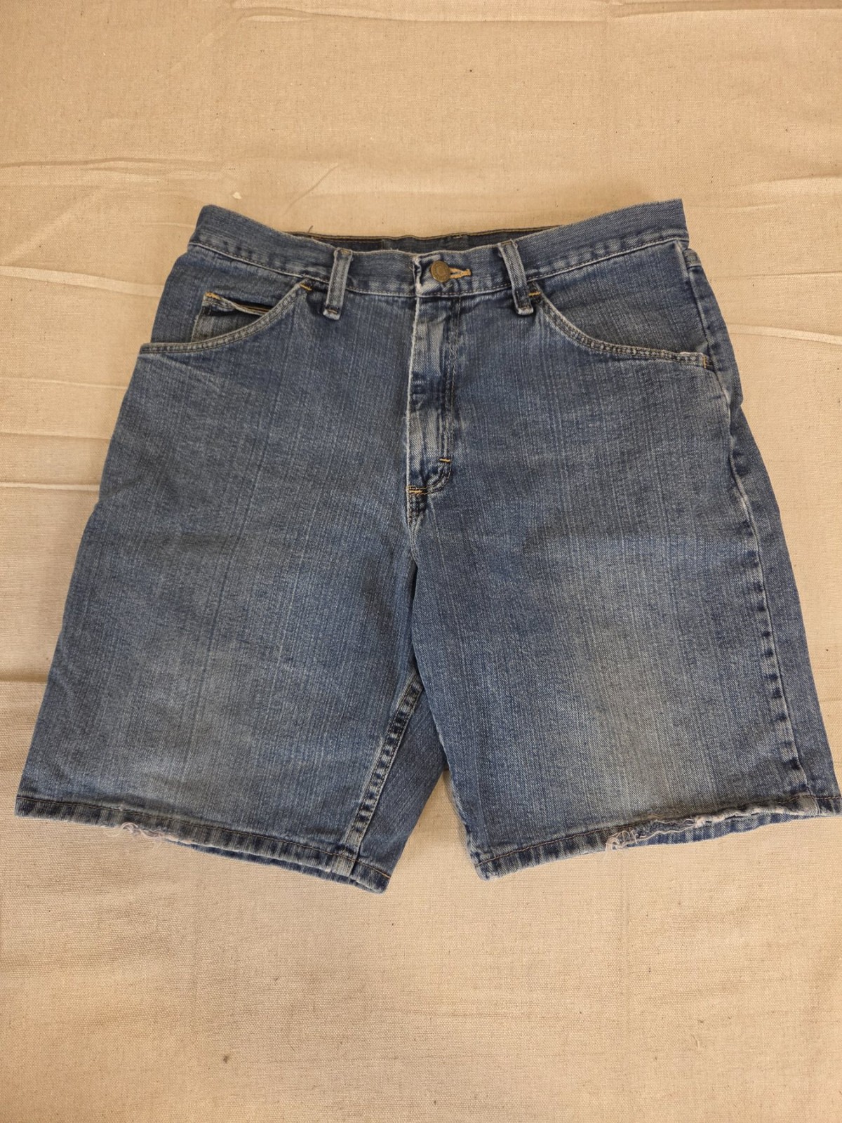 Wrangler Relaxed Fit Denim Jean Shorts Men’s Size 32 Blue