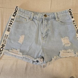 Kinouchi Limited Edition 1975 Distressed Denim Shorts Women Medium Light Wash