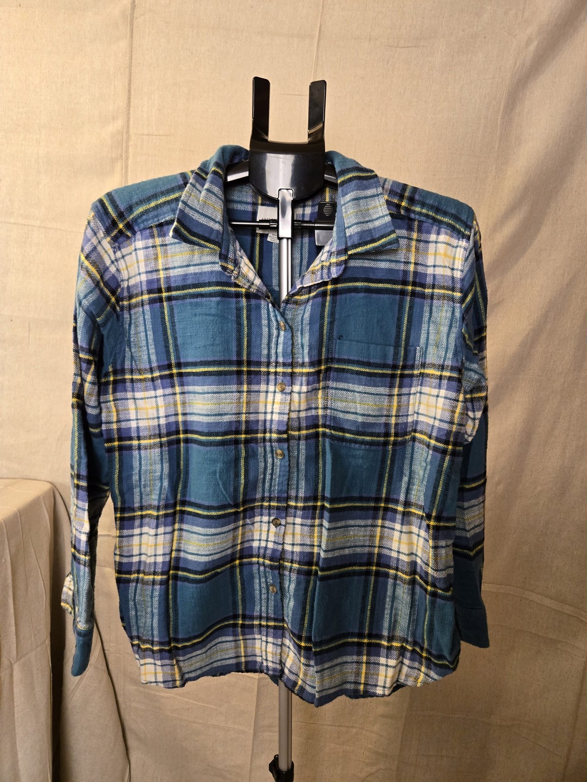 American Eagle Boyfriend Fit Flannel Shirt Women's Medium Blue Plaid