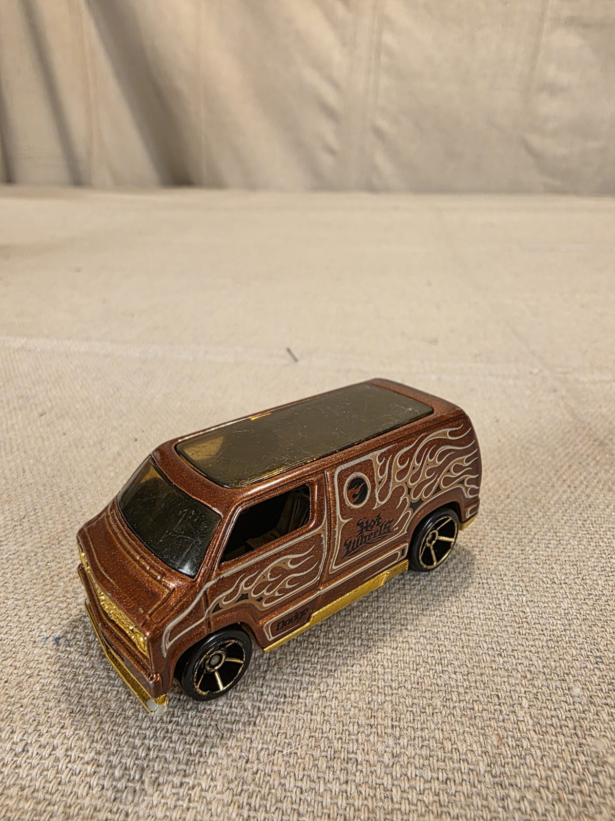 2007 Hot Wheels Custom '77 Dodge Van Brown Diecast Toy Car