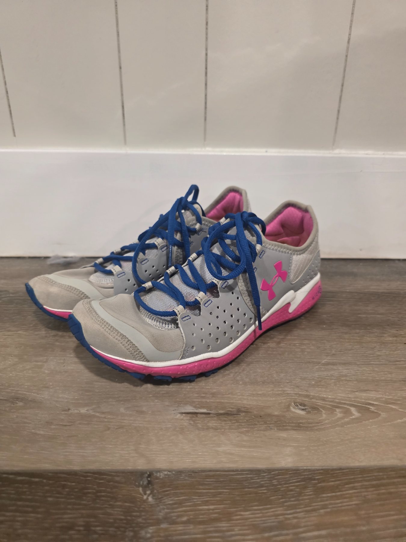 Under Armour Micro G Mantis Women's Running Shoes Gray Pink Blue Size 8.5