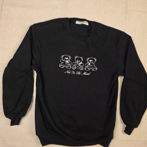 Wound Up Teddy Bear Graphic Crewneck Sweatshirt Women's XXS Black
