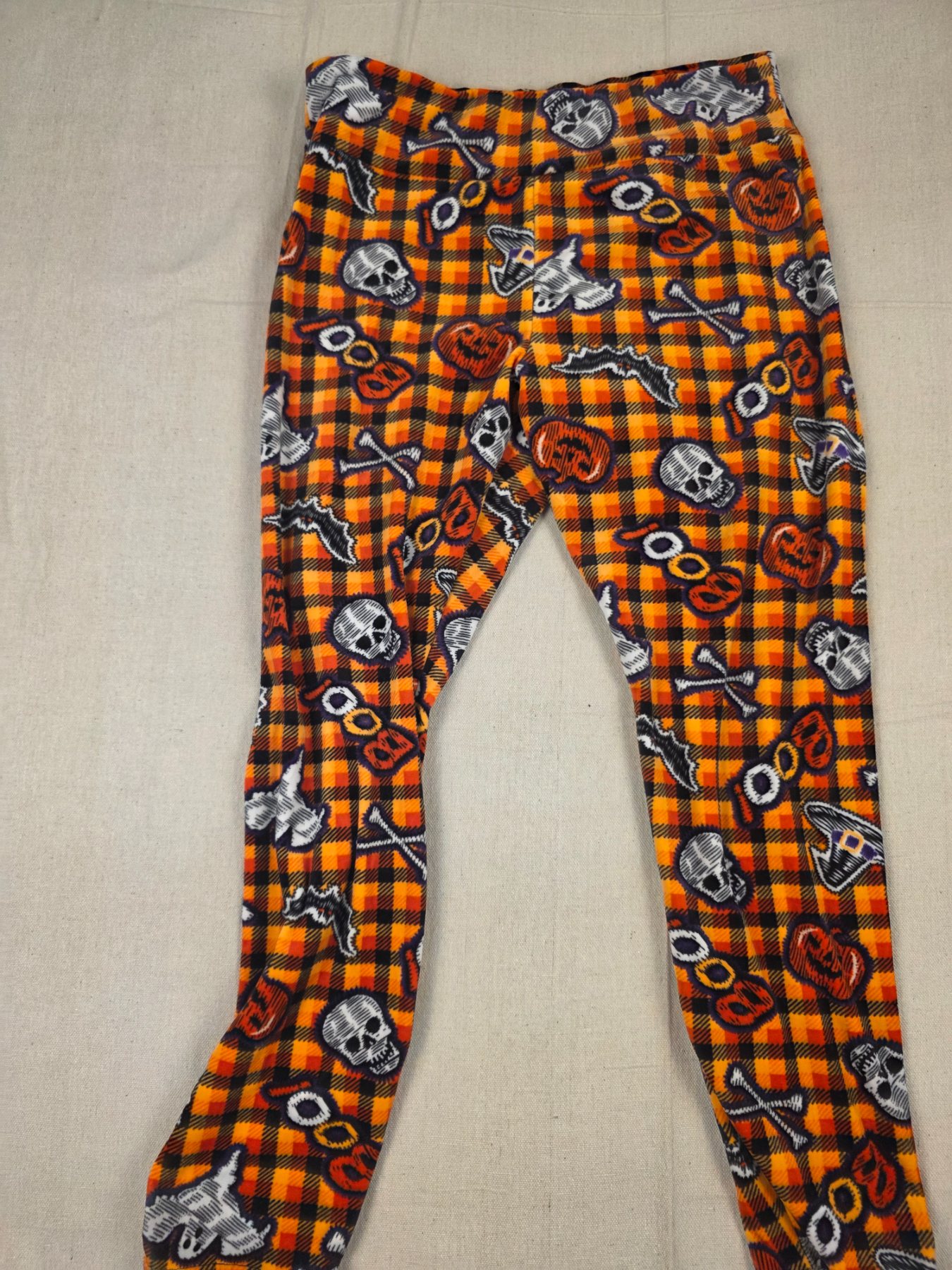 No Boundaries Halloween Plush Leggings Women's XXL Orange Skull Plaid