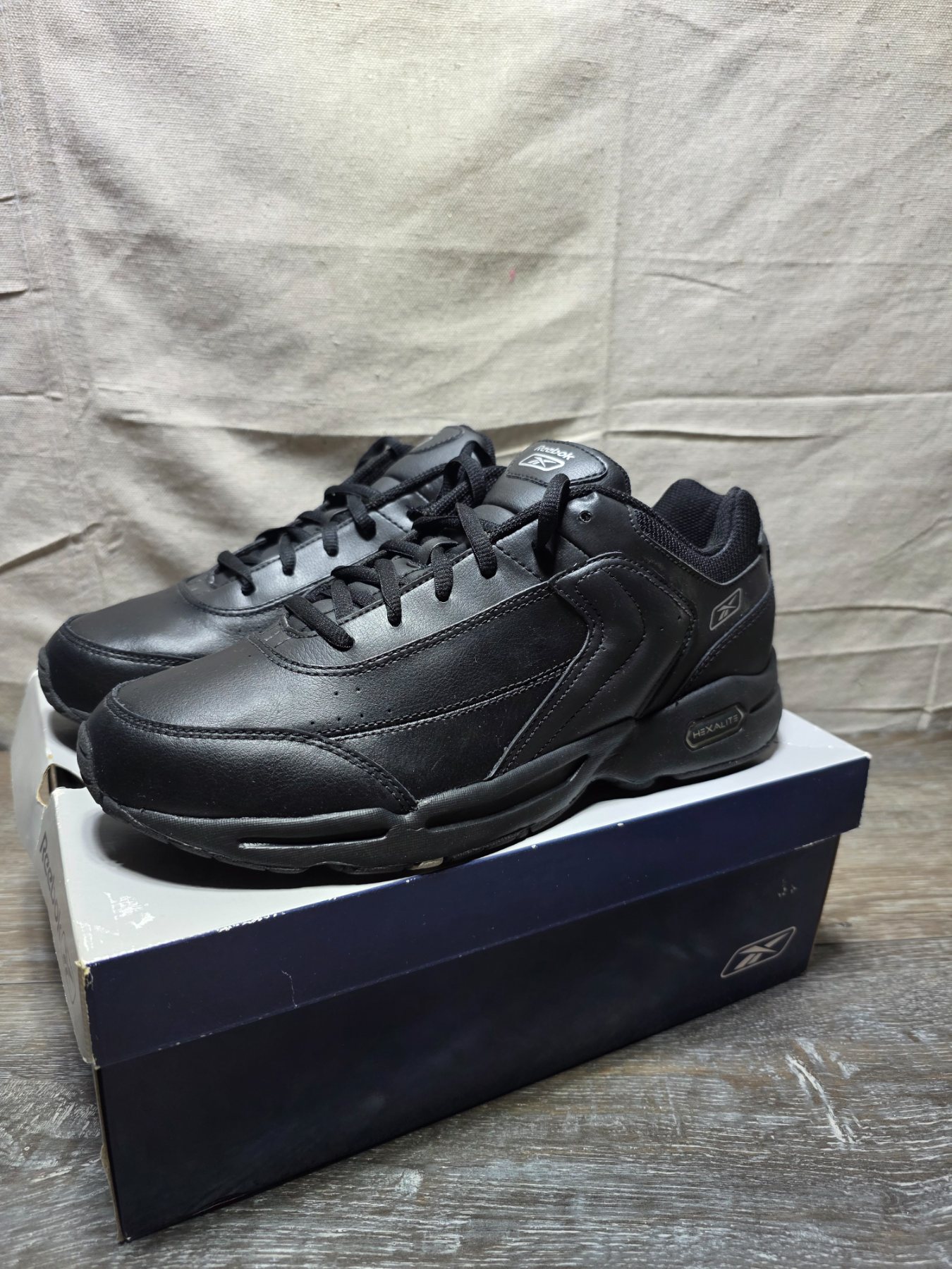 Reebok O-Zone Walker Wide D Women's Size 10 Black Walking Shoes