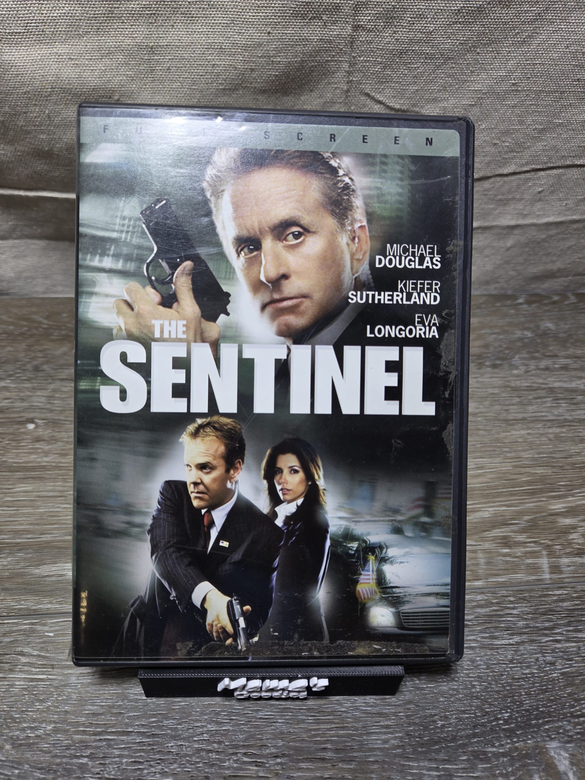 The Sentinel DVD 2006 Full Screen Michael Douglas Kiefer Sutherland