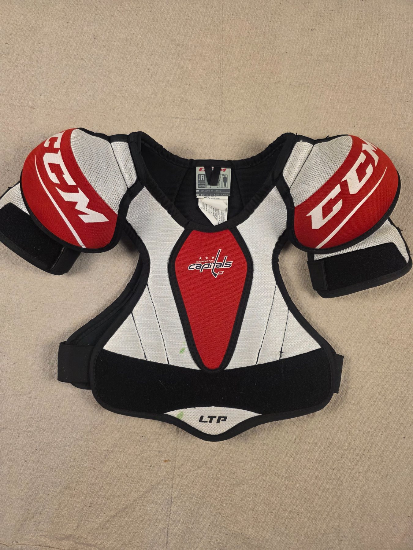 CCM LTP Washington Capitals Junior Medium Hockey Shoulder Pads