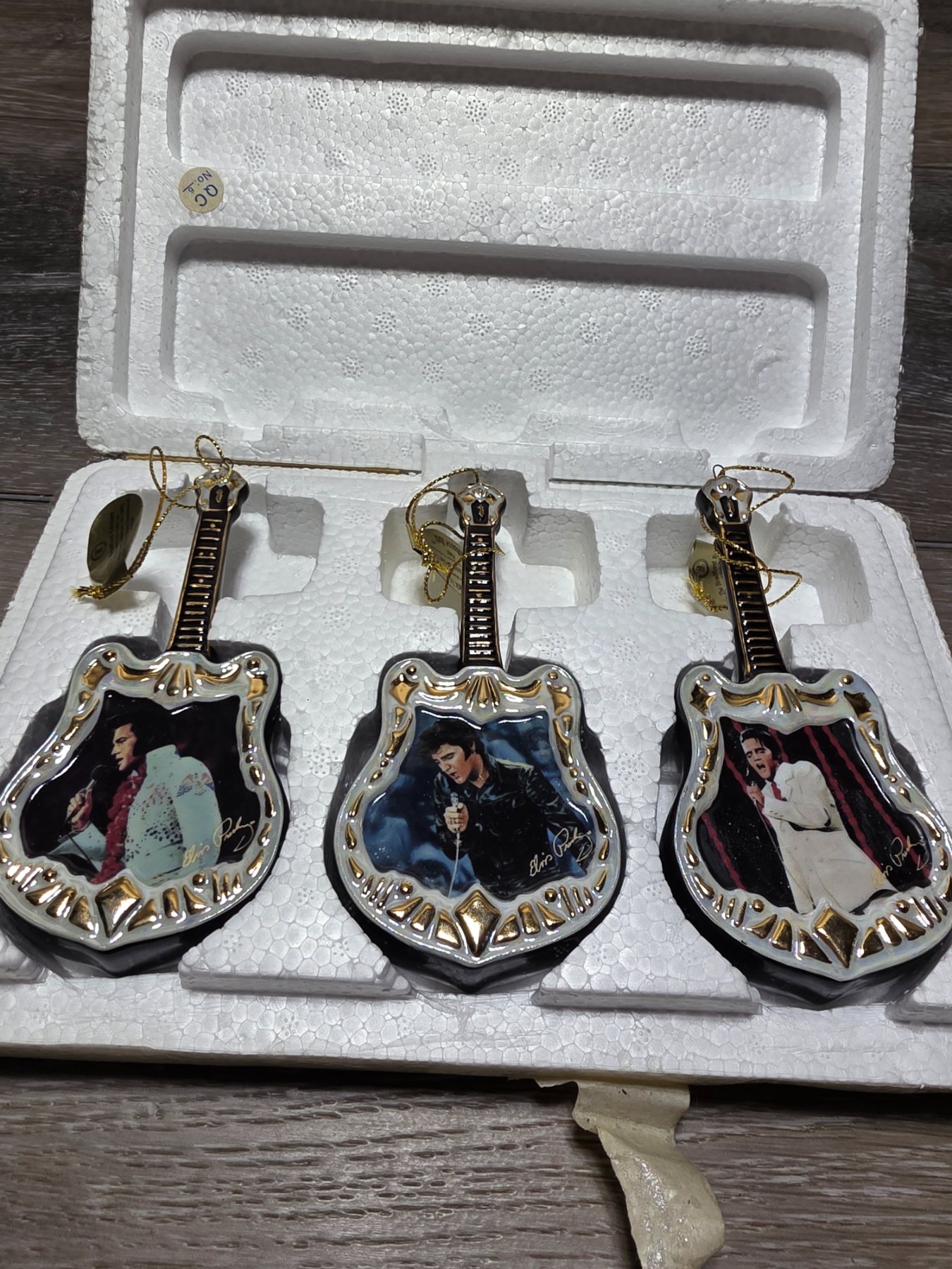 Bradford Editions Elvis Guitar Ornaments 3 Pc Set 4 Musical Songs