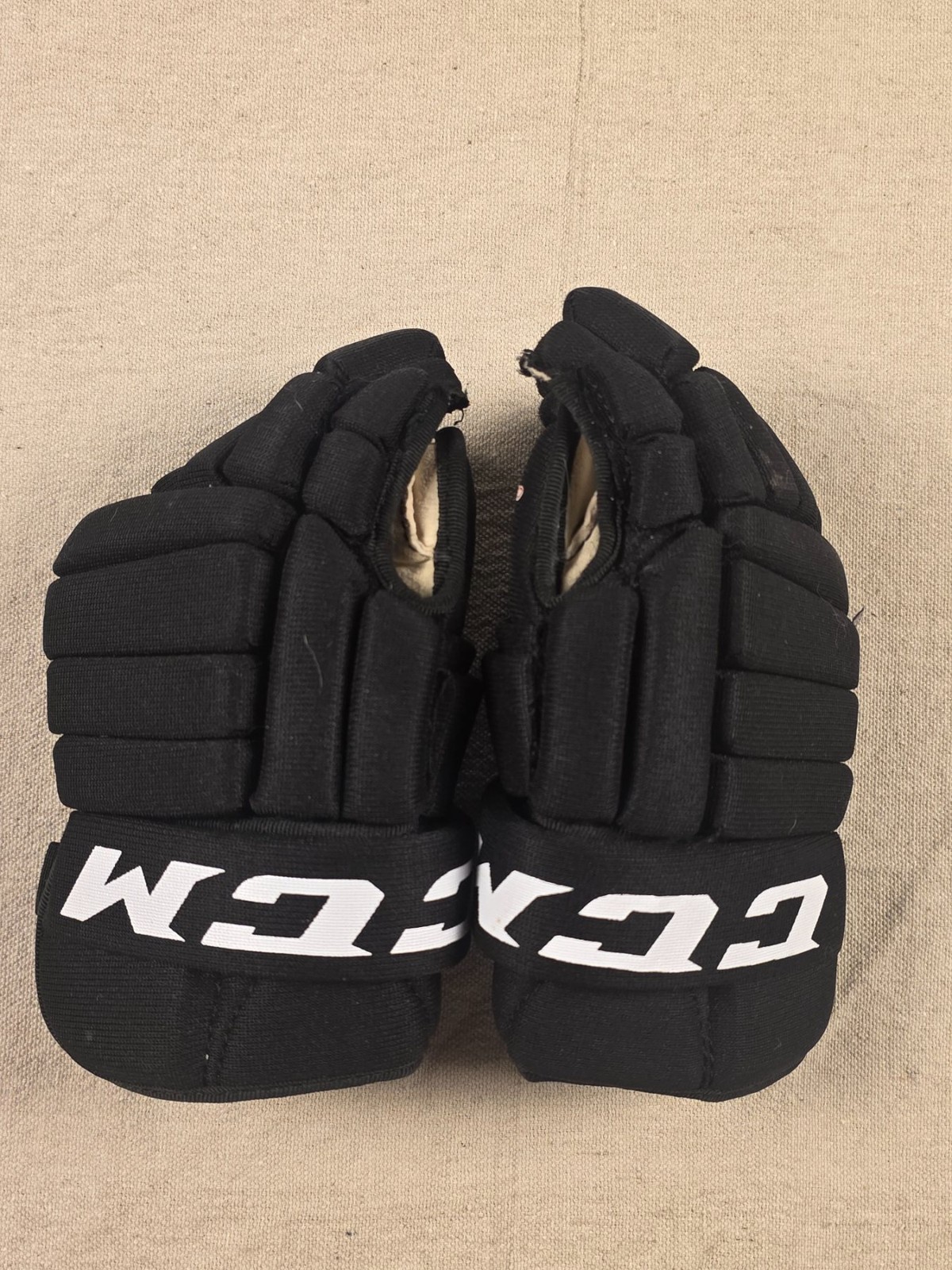 CCM Tacks Junior Hockey Gloves Size 10 Black White