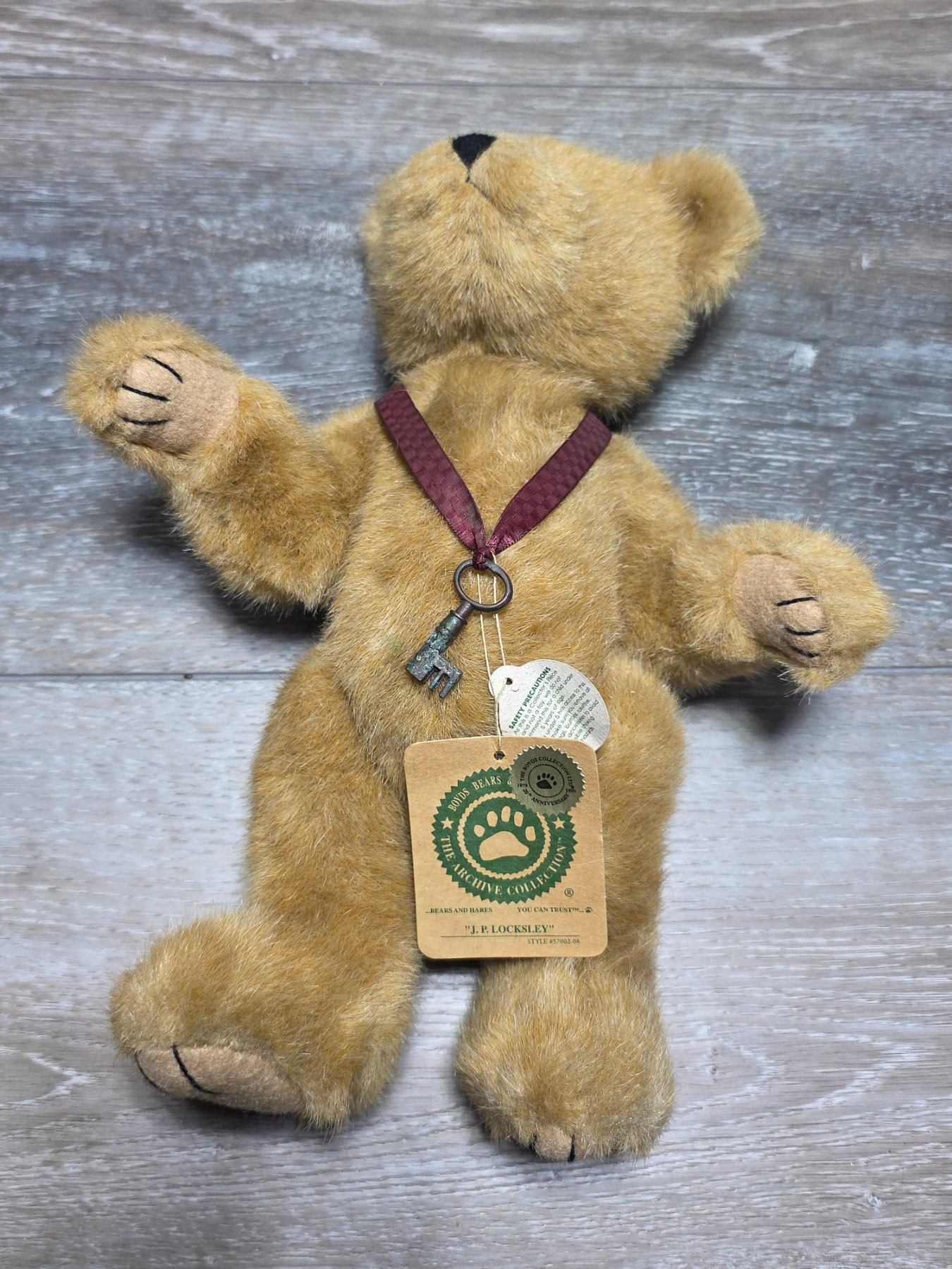 Boyds Bears Archive J.P. Locksley #57002-08 11in Jointed Teddy w/ Key